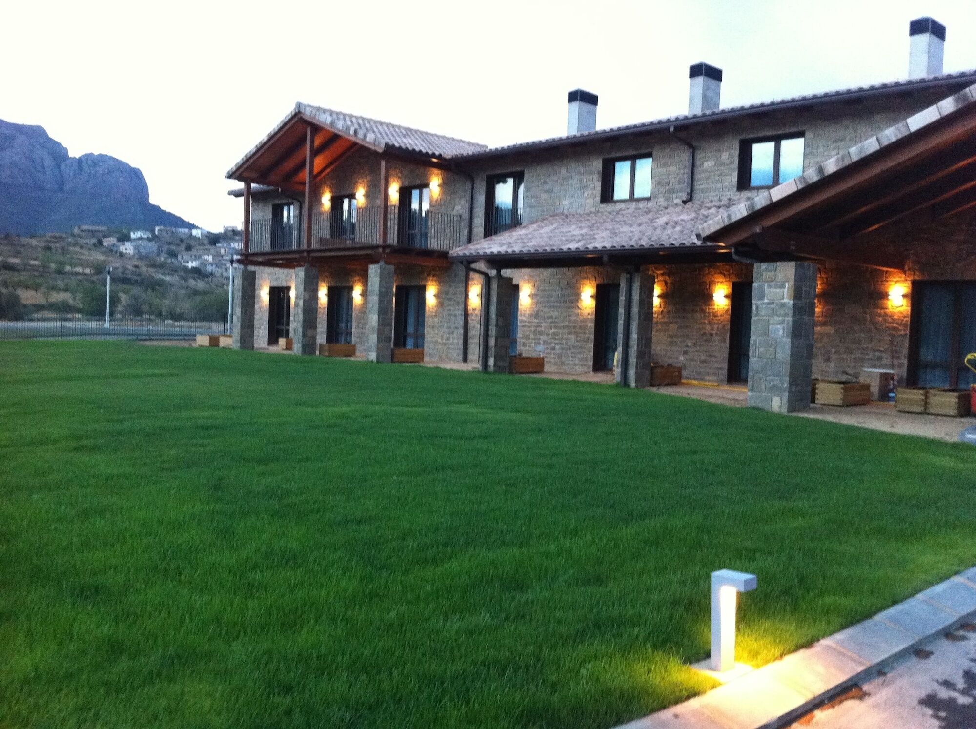 Hotel Spa Aguas De Los Mallos Murillo de Gállego Dış mekan fotoğraf